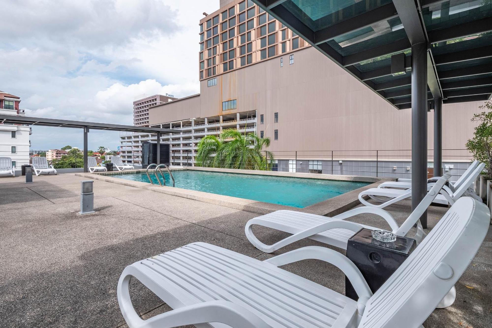 Luxe Residence Pattaya Exterior photo