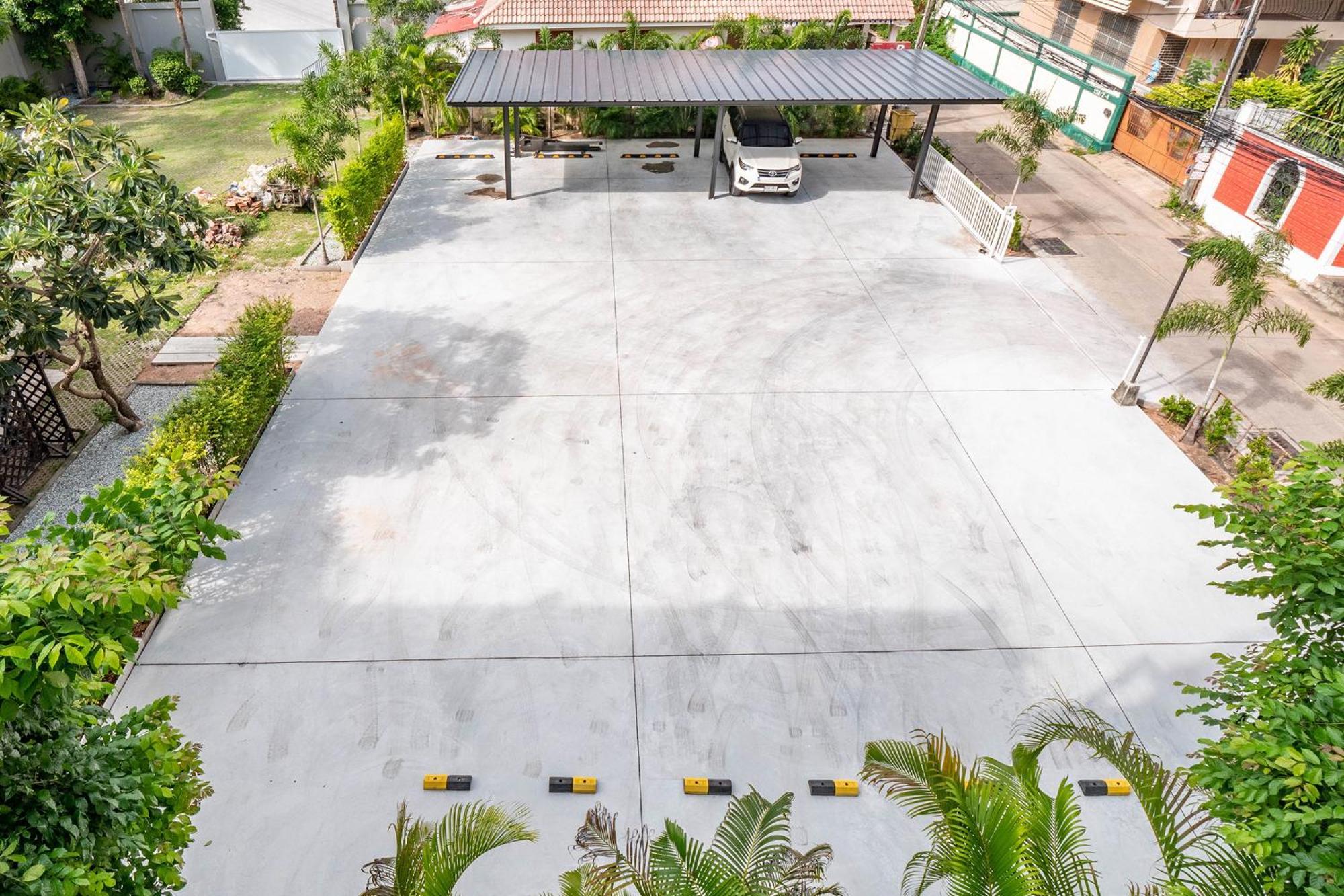 Luxe Residence Pattaya Exterior photo
