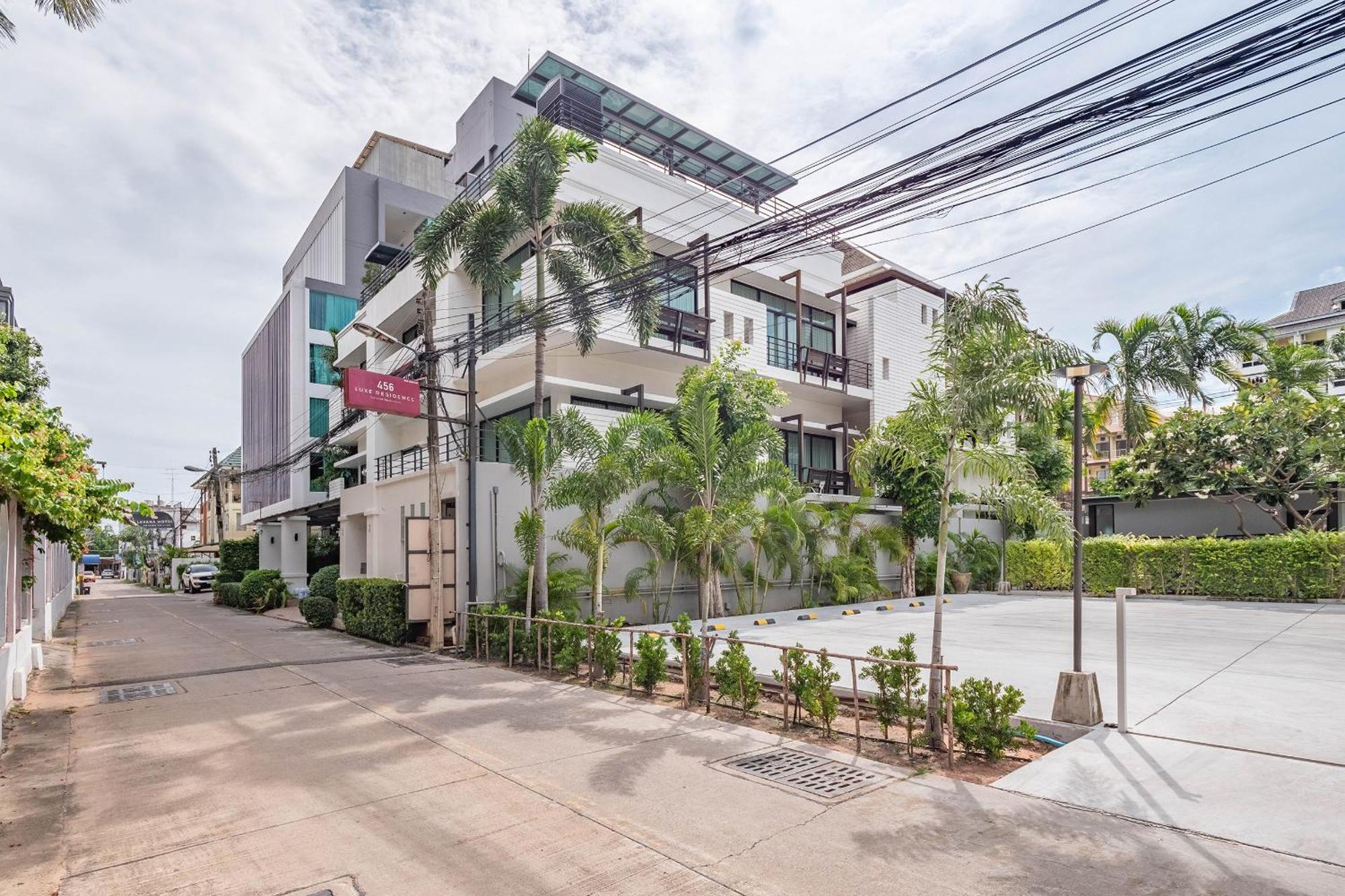 Luxe Residence Pattaya Exterior photo